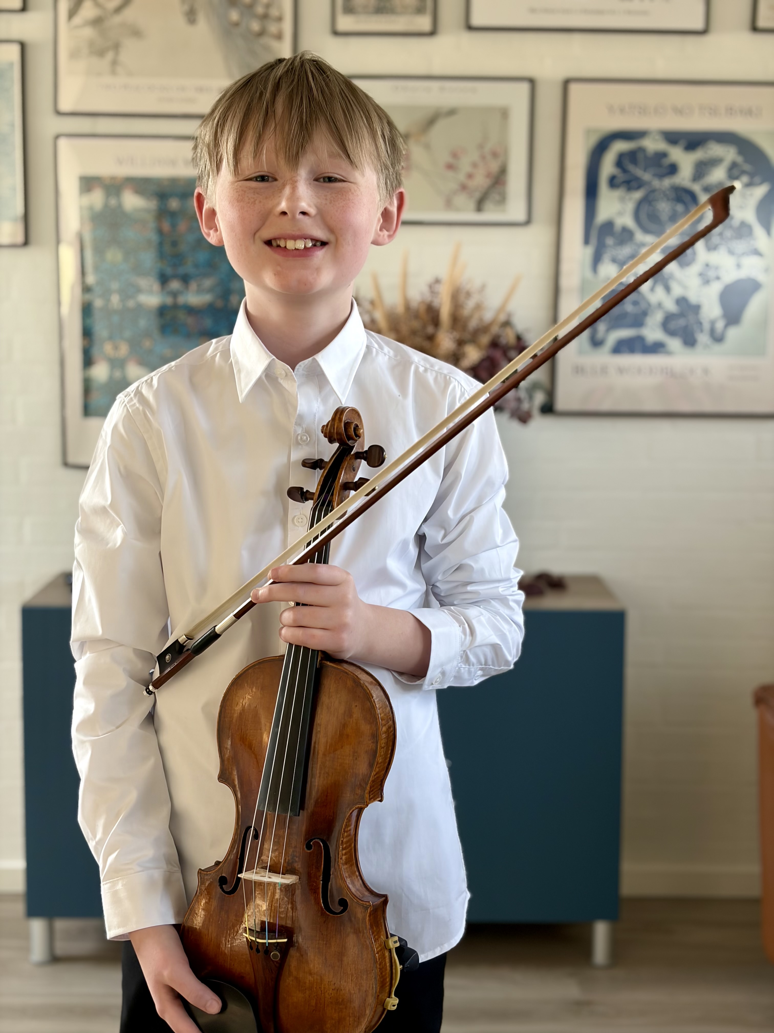 Sebastian Asmus Grønbjerg Lützen, 13-årig klassisk violinist fra Middelfart, i portræt